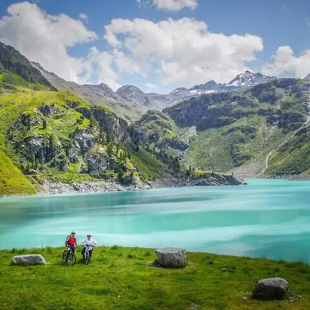 Le Glacier 5 **** - Luxury Wellness&SPA - 4p Apartment *